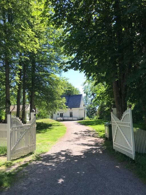 Stort Hus I Porsgrunn Sentrum Med Gangavstand Til "Alt" & Gratis Parkering Til Flere Biler 외부 사진