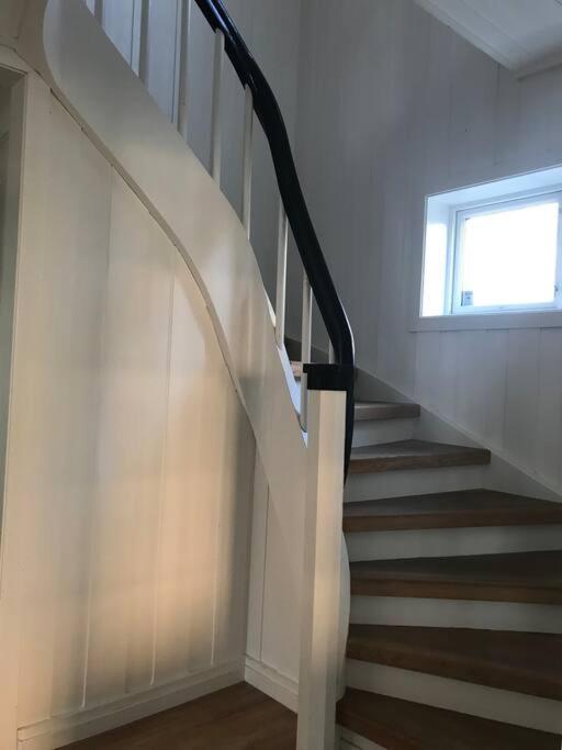 Stort Hus I Porsgrunn Sentrum Med Gangavstand Til "Alt" & Gratis Parkering Til Flere Biler 외부 사진